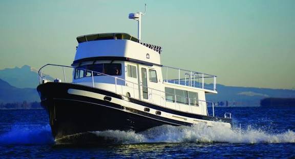 What is hullproinboat?